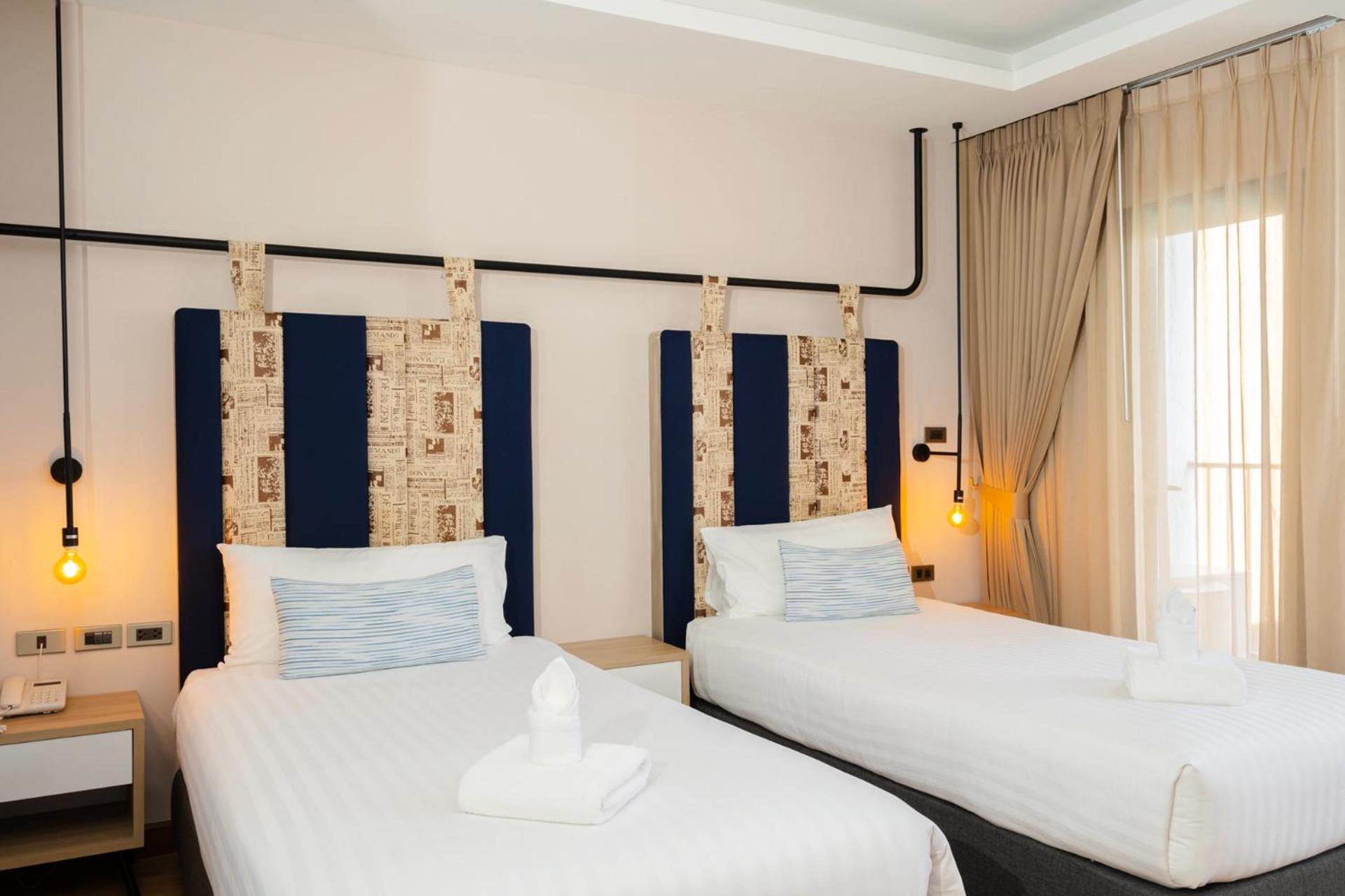 Deluxe Twin Suite Room