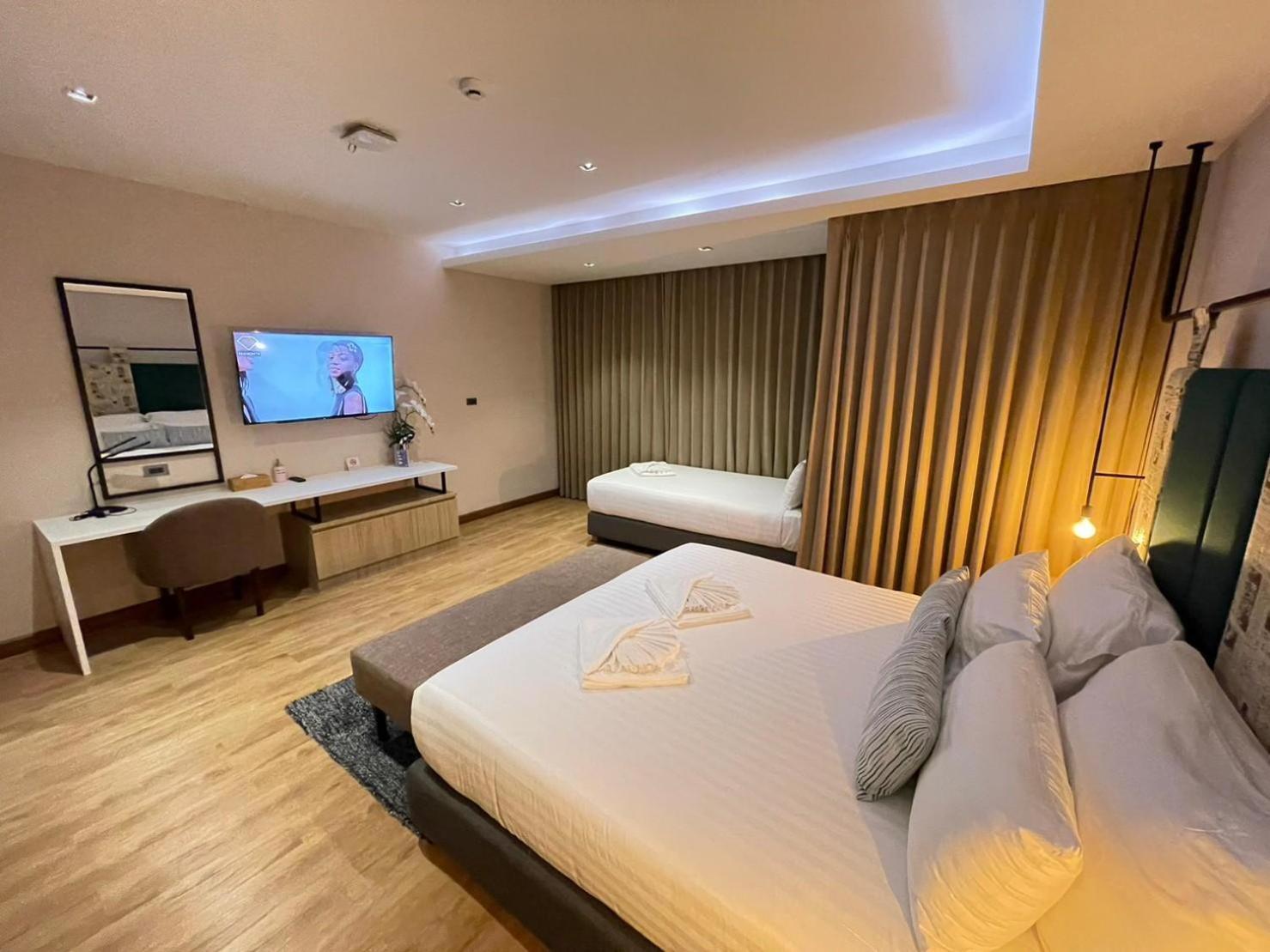 Triple Room